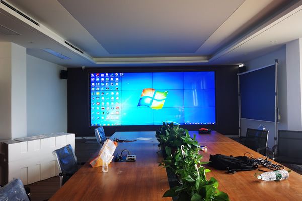 液晶電視機與液晶拼接屏有什么區(qū)別？