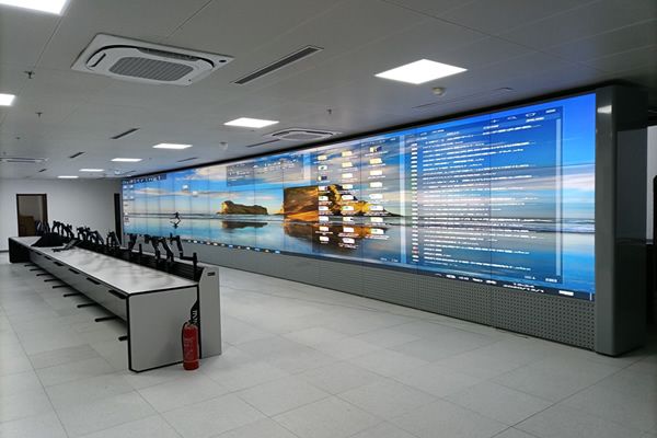 現(xiàn)在監(jiān)控中心終端顯示大屏都是使用拼接屏嗎？